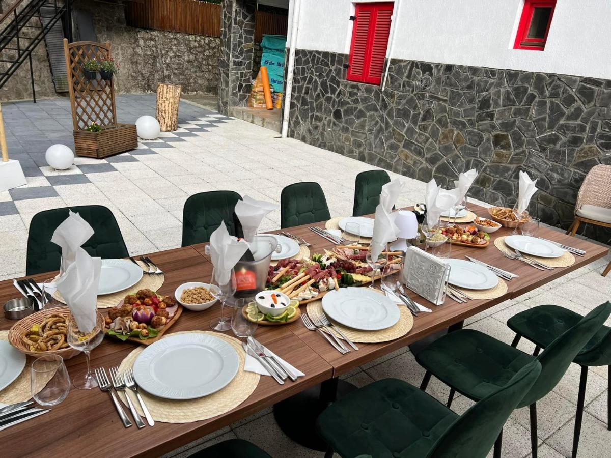 Hotel Galma Moroeni Bagian luar foto