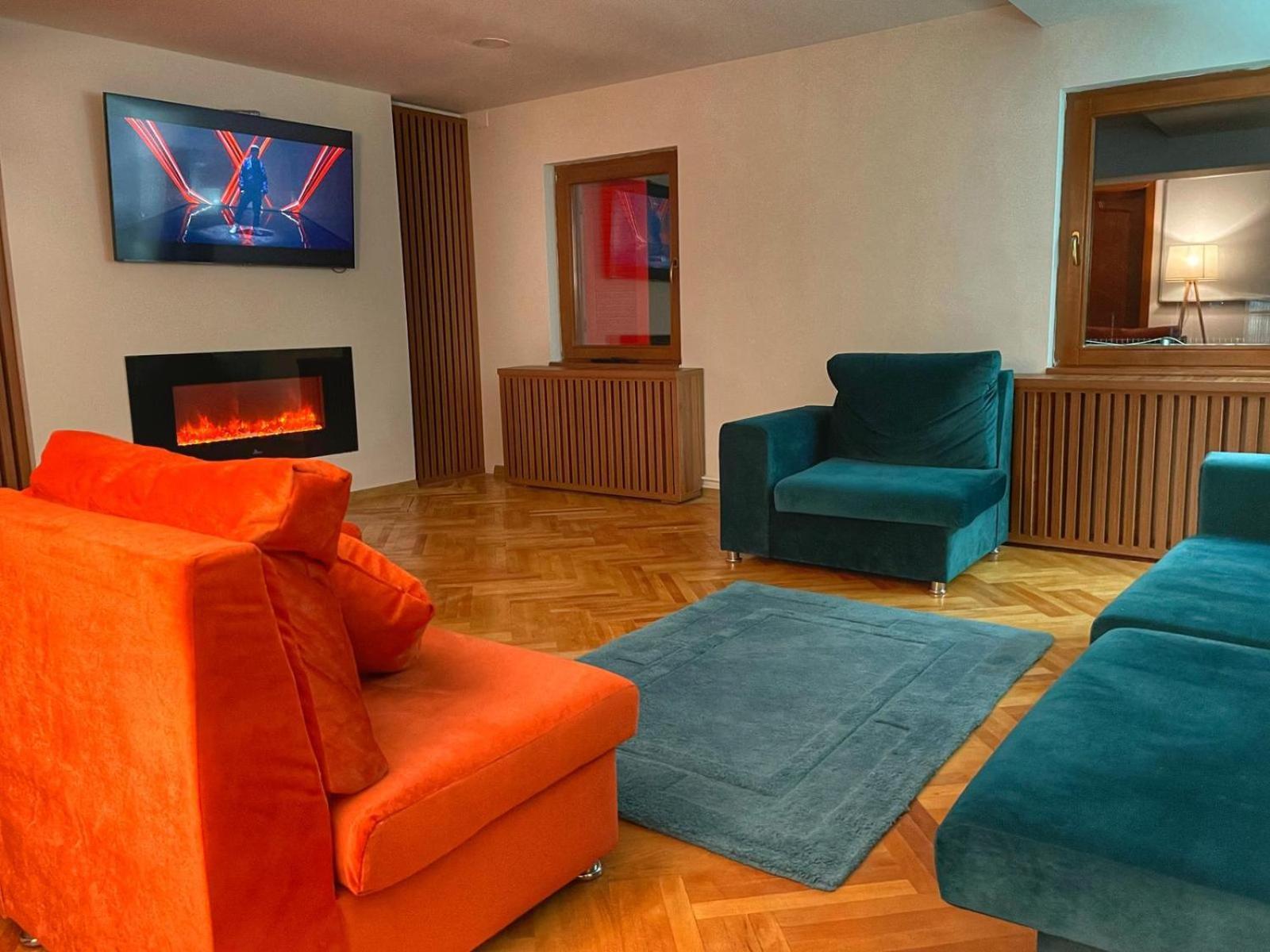 Hotel Galma Moroeni Bagian luar foto
